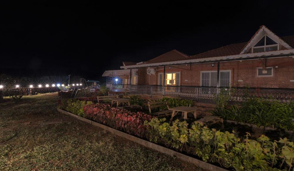 Kabila Agro Tourism Hotel Mahabaleshwar Bagian luar foto