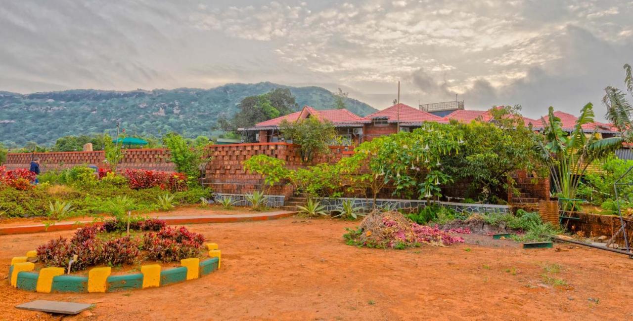 Kabila Agro Tourism Hotel Mahabaleshwar Bagian luar foto