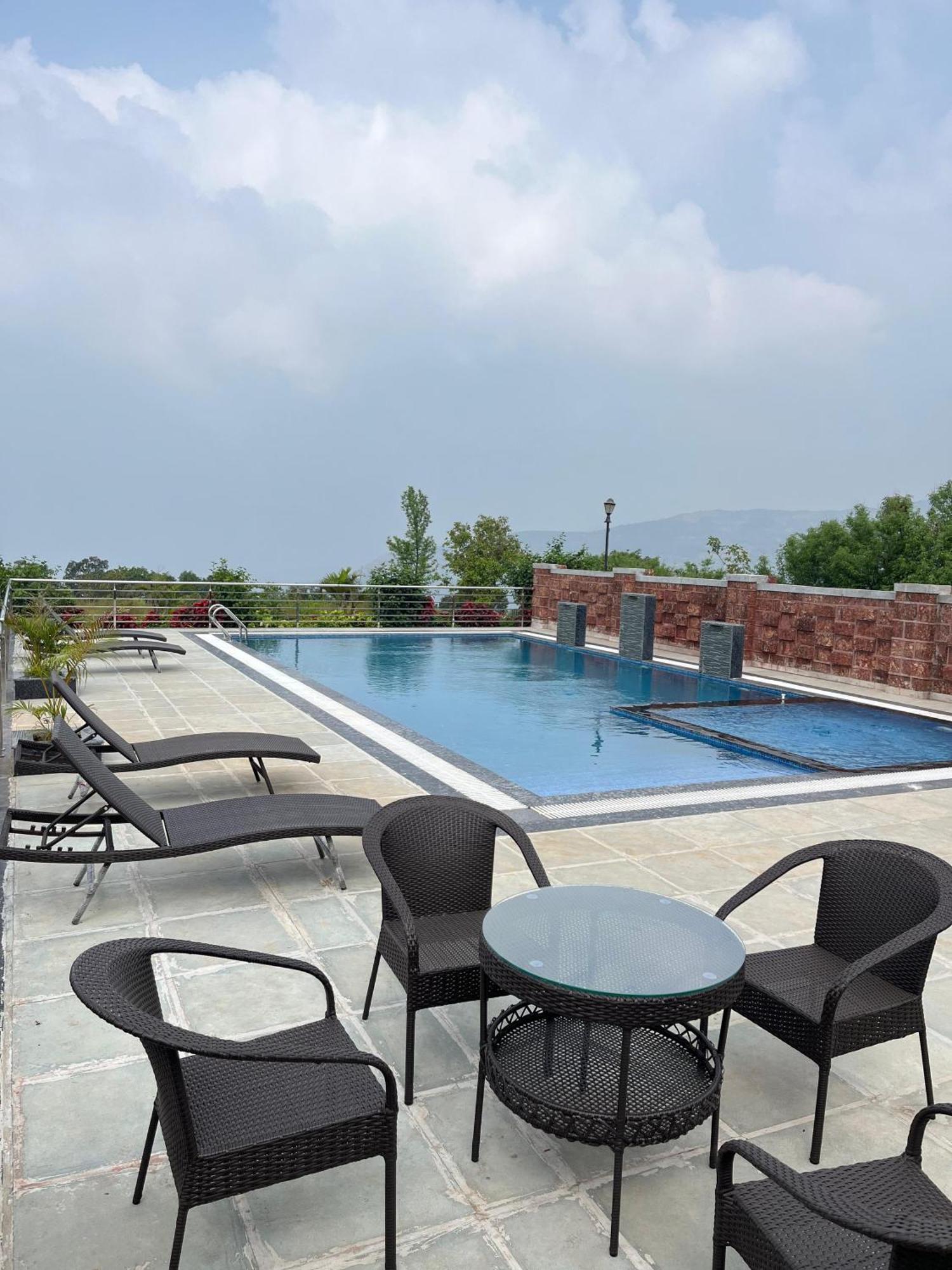 Kabila Agro Tourism Hotel Mahabaleshwar Bagian luar foto